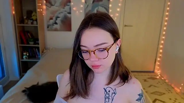 Snapshot of MilenaSaint chatting on 22, 4, 2026 MilenaSaint online show from 22, 4, 2026