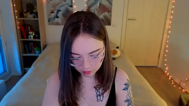 Snapshot of MilenaSaint chatting on 9, 5, 2026 MilenaSaint online show from 9, 5, 2026