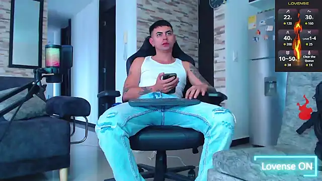 Snapshot of Lobito_xxxl chatting on 27, 11, 2025 Lobito xxxl online show from 27, 11, 2025