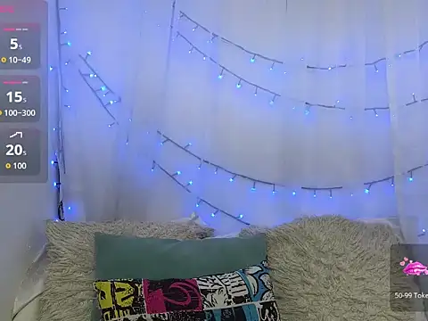 Snapshot of ninaa_fox chatting on 8, 5, 2026 ninaa fox online show from 8, 5, 2026