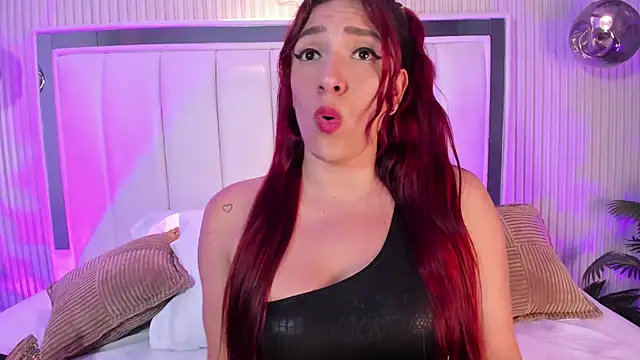 Snapshot of naughty_flower18 chatting on 9, 2, 2026 naughty flower18 online show from 9, 2, 2026