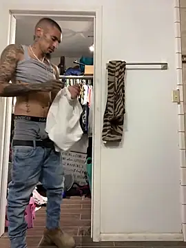 Snapshot of Prettyboiflaco chatting on 7, 12, 2024 Prettyboiflaco online show from 7, 12, 2024