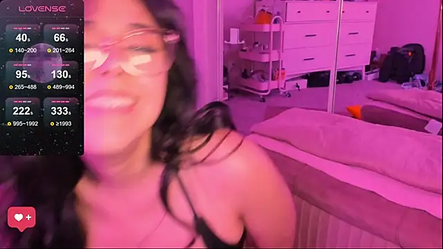 Evie-Luna online show from 22, 2, 2025