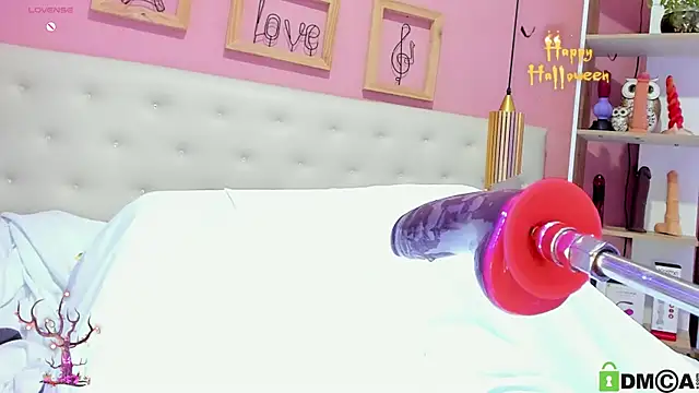 Snapshot of leylla_ chatting on 24, 10, 2025 leylla online show from 24, 10, 2025