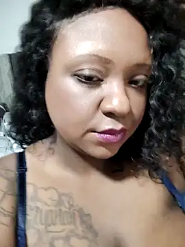 Snapshot of 6lue6a6y69 chatting on 23, 12, 2024 6lue6a6y69 online show from 23, 12, 2024