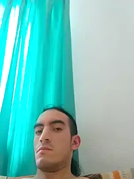 Snapshot of TommyMomentum chatting on 17, 12, 2024 TommyMomentum online show from 17, 12, 2024