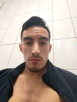 Snapshot of TommyMomentum chatting on 17, 9, 2025 TommyMomentum online show from 17, 9, 2025