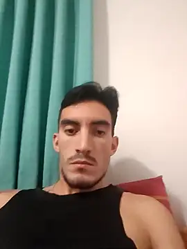 Snapshot of TommyMomentum chatting on 5, 4, 2026 TommyMomentum online show from 5, 4, 2026