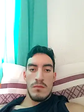 Snapshot of TommyMomentum chatting on 12, 4, 2026 TommyMomentum online show from 12, 4, 2026