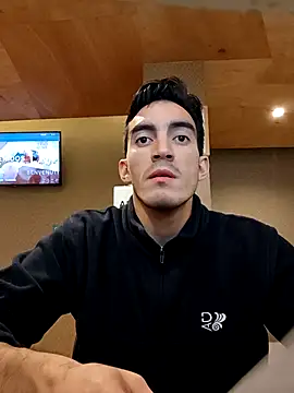 Snapshot of TommyMomentum chatting on 18, 4, 2026 TommyMomentum online show from 18, 4, 2026