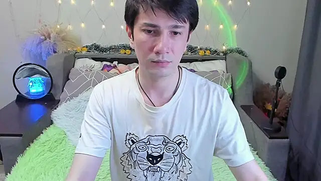 Yumi steve online show from 16, 12, 2025