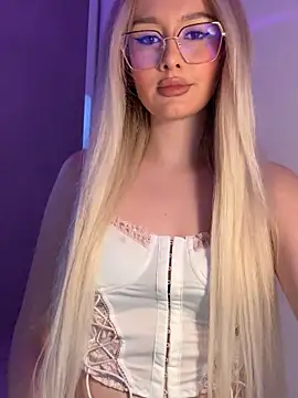 mollyxxx online show from 5, 1, 2025