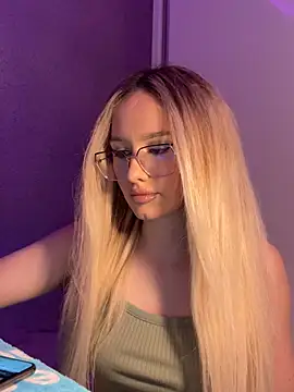 mollyxxx online show from 22, 1, 2025