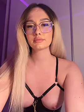 mollyxxx online show from 8, 3, 2026