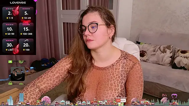 Snapshot of KellyKleine chatting on 19, 11, 2025 KellyKleine online show from 19, 11, 2025