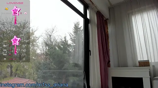 Snapshot of Miss_Ariana_ chatting on 11, 12, 2024 Miss Ariana  online show from 11, 12, 2024