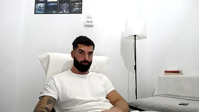 Verycutex online show from 7, 10, 2025