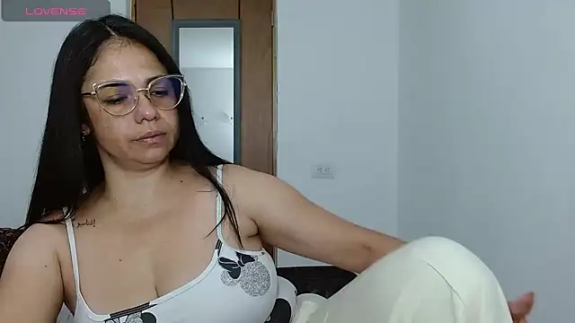 selena ferri online show from 28, 3, 2026