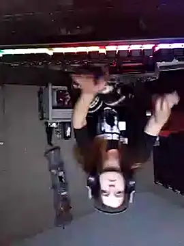 Snapshot of Abigailx69 chatting on 11, 10, 2025 Abigailx69 online show from 11, 10, 2025