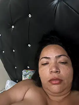 NIKOLE1301 online show from 6, 4, 2026