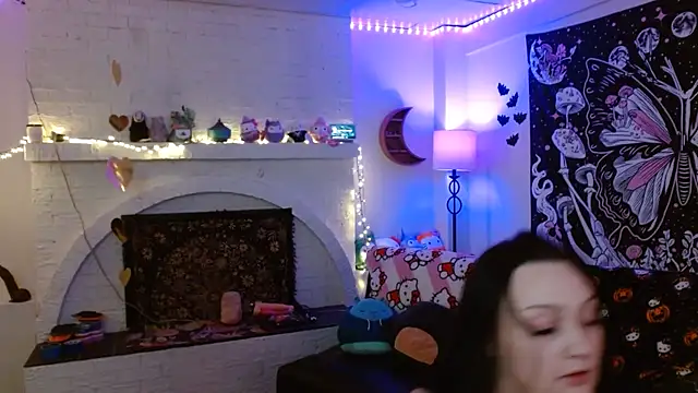 HazeyBvby online show from 28, 10, 2025