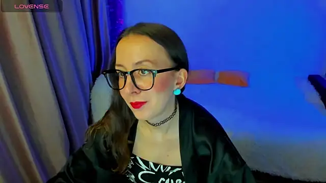 Snapshot of CurlySteph chatting on 7, 2, 2026 CurlySteph online show from 7, 2, 2026