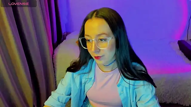 Snapshot of CurlySteph chatting on 26, 3, 2026 CurlySteph online show from 26, 3, 2026