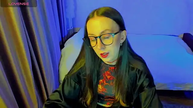 Snapshot of CurlySteph chatting on 14, 4, 2026 CurlySteph online show from 14, 4, 2026