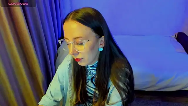 Snapshot of CurlySteph chatting on 15, 4, 2026 CurlySteph online show from 15, 4, 2026