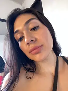 LaanaCooper online show from 21, 2, 2025
