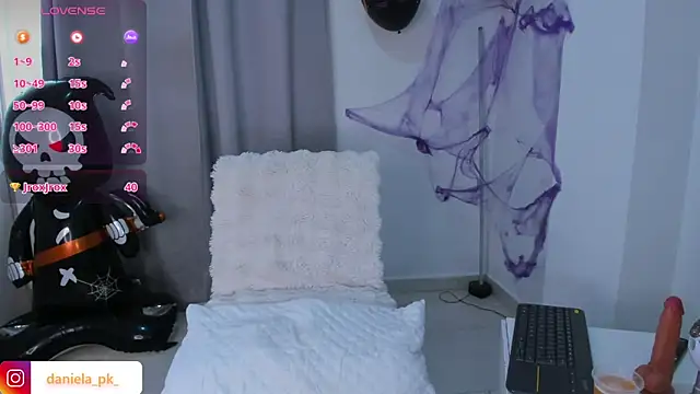 Snapshot of roxy_pk_ chatting on 25, 10, 2025 roxy pk online show from 25, 10, 2025