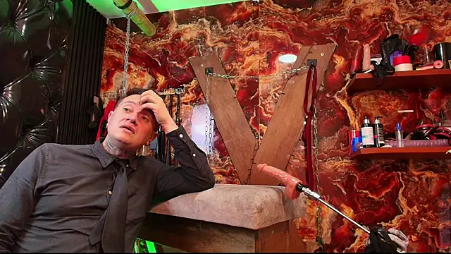 Snapshot of boy_n_girl chatting on 1, 4, 2026 boy n girl online show from 1, 4, 2026