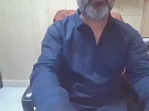 hairymaster95 online show from 11, 4, 2026