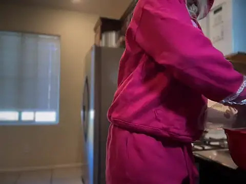 Cum2Charm online show from 7, 11, 2025