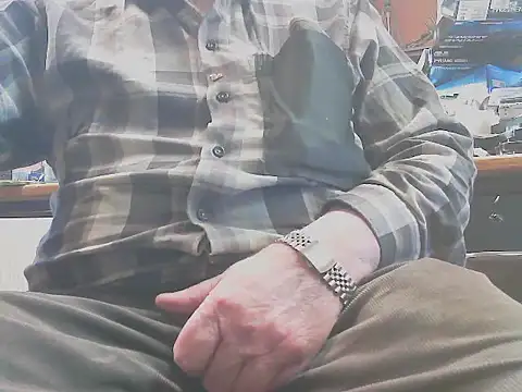 Snapshot of HaraldGermany chatting on 9, 3, 2025 HaraldGermany online show from 9, 3, 2025