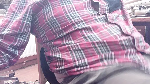 Snapshot of HaraldGermany chatting on 19, 10, 2025 HaraldGermany online show from 19, 10, 2025