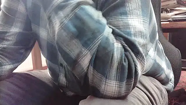 Snapshot of HaraldGermany chatting on 24, 11, 2025 HaraldGermany online show from 24, 11, 2025