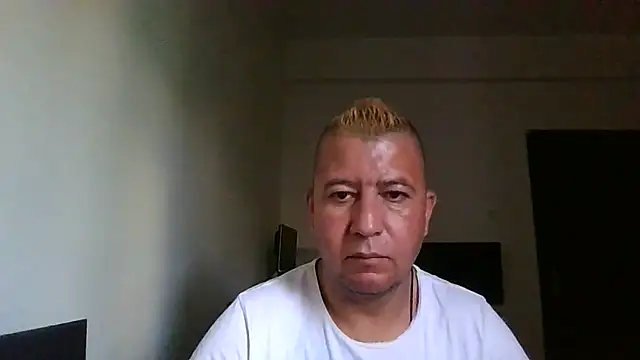 Snapshot of KingoftheNorth2021 chatting on 11, 4, 2026 KingoftheNorth2021 online show from 11, 4, 2026