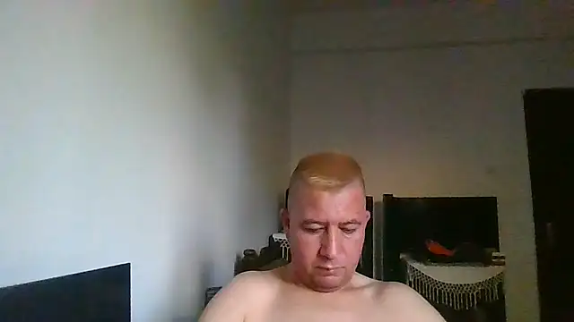 Snapshot of KingoftheNorth2021 chatting on 20, 4, 2026 KingoftheNorth2021 online show from 20, 4, 2026