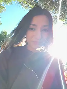 Snapshot of _MiaQueen_ chatting on 7, 12, 2024 MiaQueen online show from 7, 12, 2024