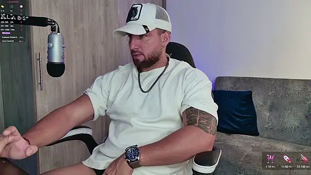 Snapshot of mr_david_cox chatting on 19, 2, 2025 mr david cox online show from 19, 2, 2025