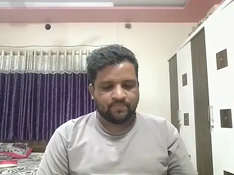 Snapshot of dhruv_love chatting on 18, 5, 2026 dhruv love online show from 18, 5, 2026