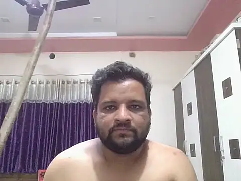 Snapshot of dhruv_love chatting on 29, 5, 2026 dhruv love online show from 29, 5, 2026