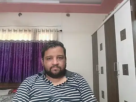 Snapshot of dhruv_love chatting on 30, 5, 2026 dhruv love online show from 30, 5, 2026