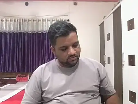 Snapshot of dhruv_love chatting on 9, 6, 2026 dhruv love online show from 9, 6, 2026