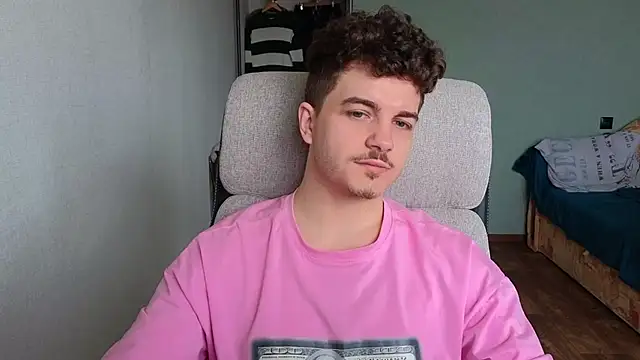 Snapshot of Remy_Miles chatting on 7, 3, 2026 Remy Miles online show from 7, 3, 2026