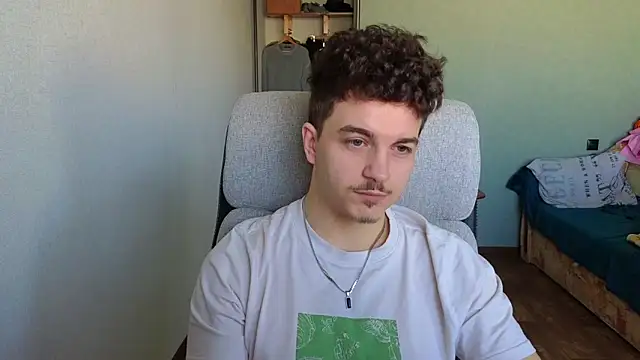 Snapshot of Remy_Miles chatting on 9, 3, 2026 Remy Miles online show from 9, 3, 2026