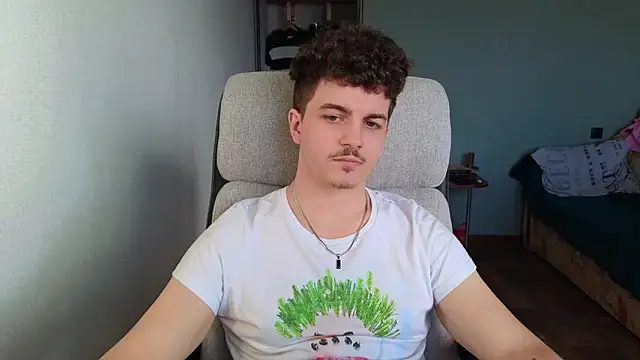 Snapshot of Remy_Miles chatting on 10, 3, 2026 Remy Miles online show from 10, 3, 2026