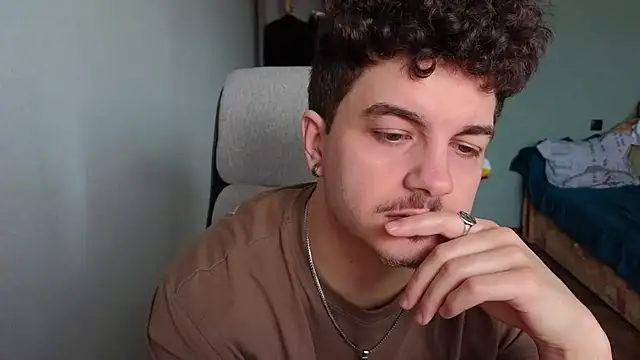 Snapshot of Remy_Miles chatting on 22, 3, 2026 Remy Miles online show from 22, 3, 2026