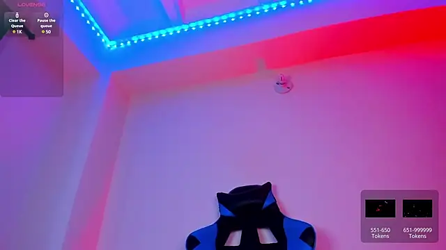 Snapshot of divinesalome chatting on 8, 1, 2025 divinesalome online show from 8, 1, 2025